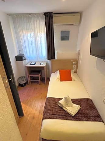 Small Single Room