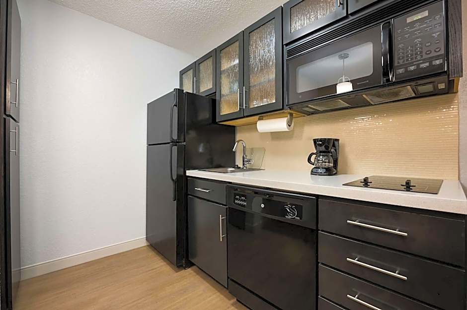 Sonesta Simply Suites Huntsville Research Park