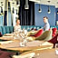 Mercure Paris La Défense Grande Arche Hotel