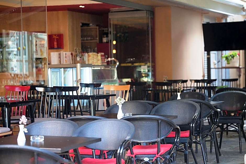 Capsis Astoria Hotel