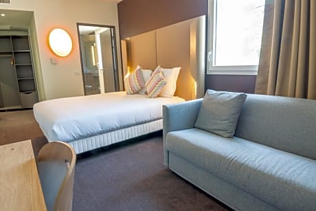 Triple Room with One Double Bed and One Single Sofa Bed