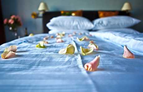 King Studio with Sofa Bed