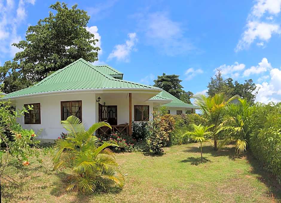 Le Surmer Self Catering Chalets