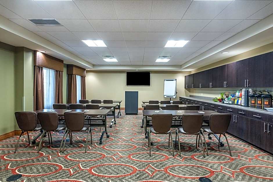 Staybridge Suites : Eau Claire - Altoona By IHG