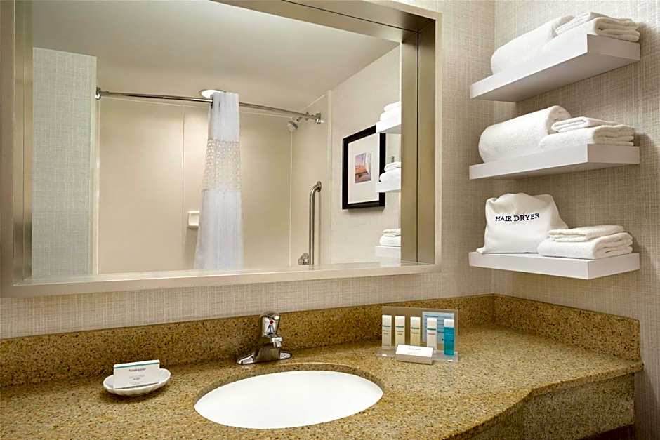 Hampton Inn By Hilton And Suites Middletown, Ri