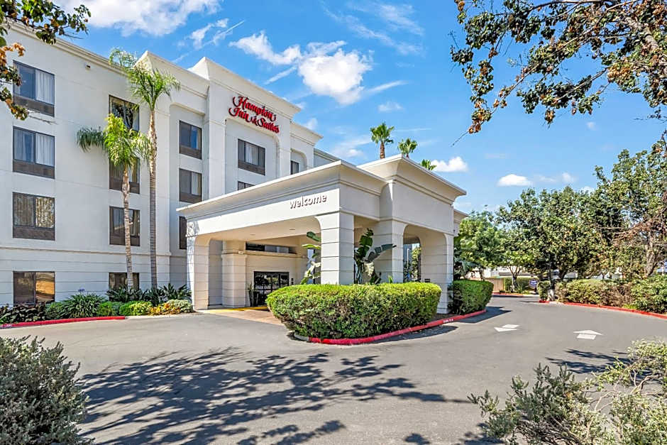 Hampton Inn By Hilton & Suites Tulare