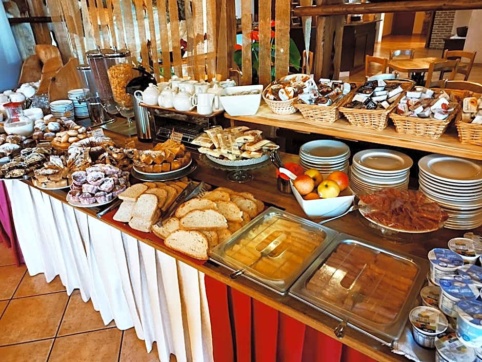 Hotel Altopiano Delle Rocche