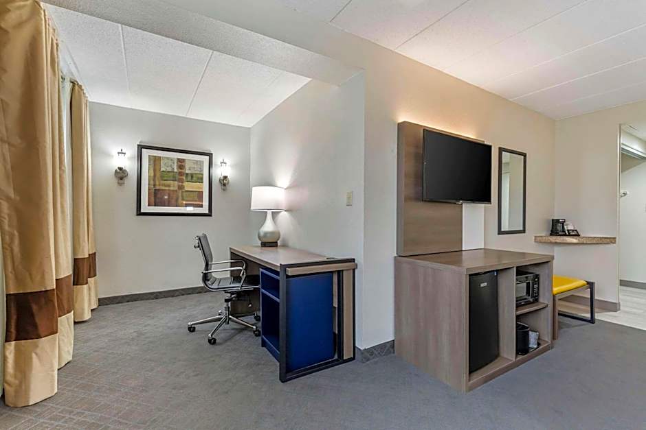 Comfort Inn Herndon-Reston