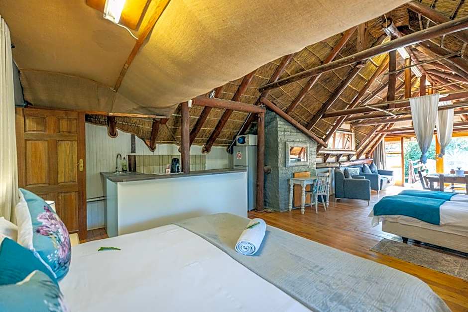 Tidewaters River Lodge