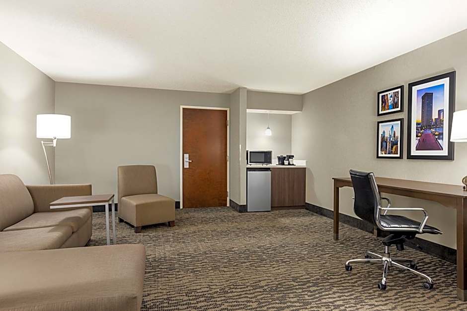 La Quinta Inn & Suites by Wyndham Newark - Elkton