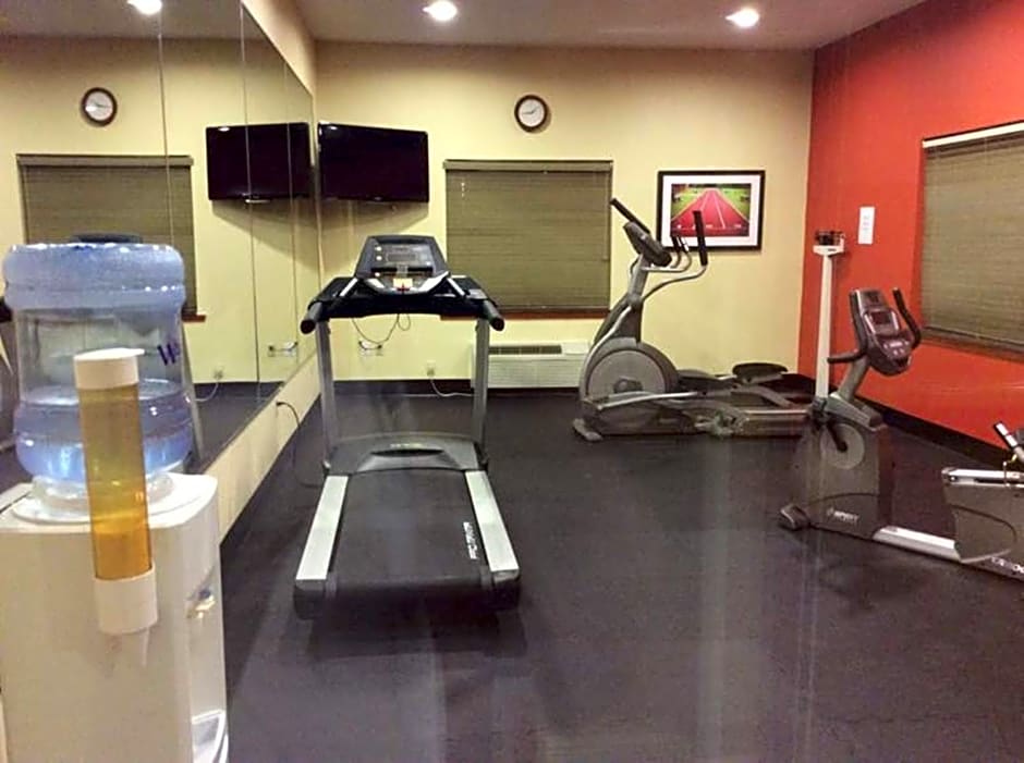 Holiday Inn Express Hotel & Suites Forest, an IHG Hotel