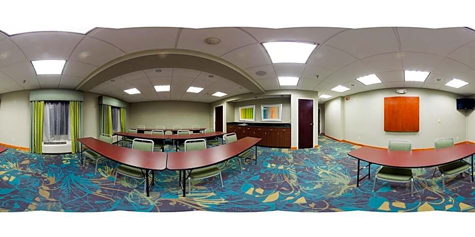 Holiday Inn Express Hotel & Suites Kimball By IHG