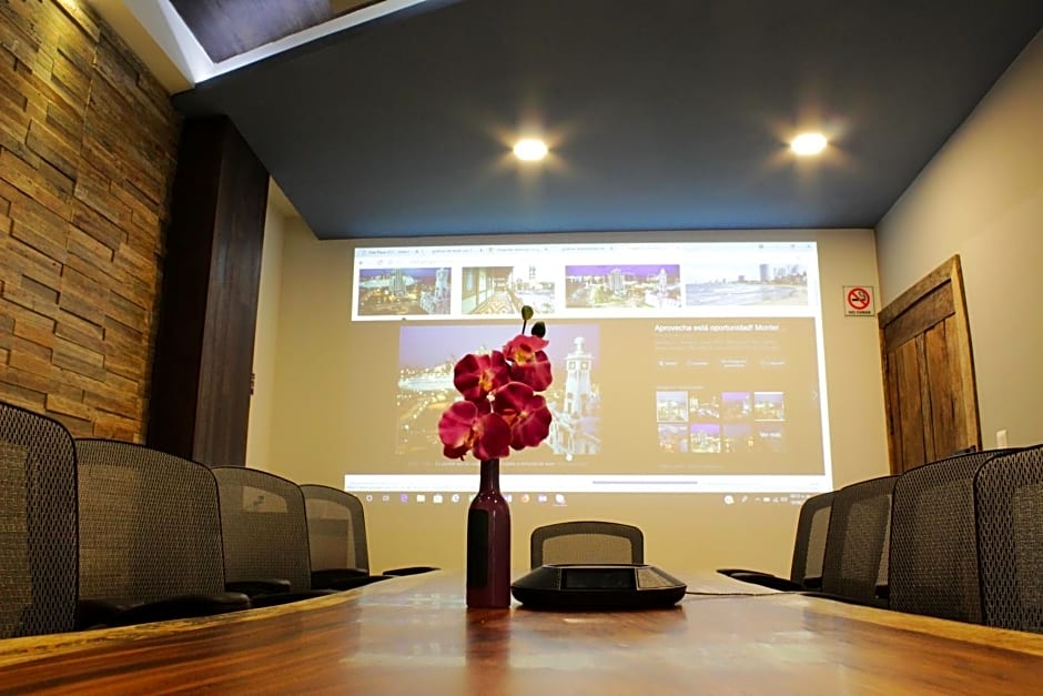 Hotel Clipperton