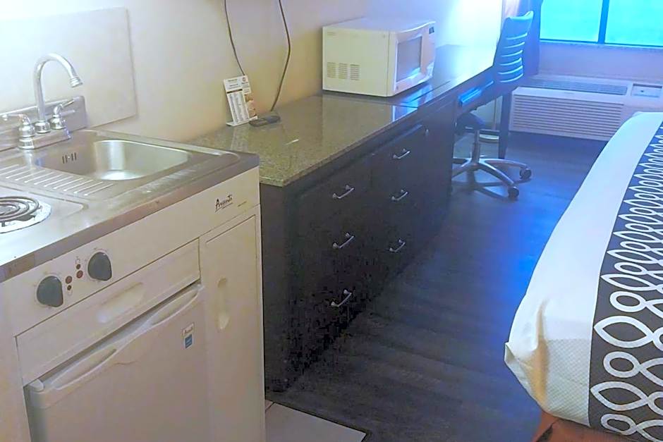 Capital O Fairway Inn - Baytown La Porte TX