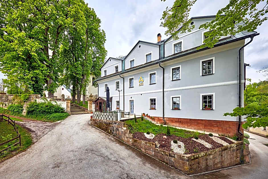 Hotel Auri