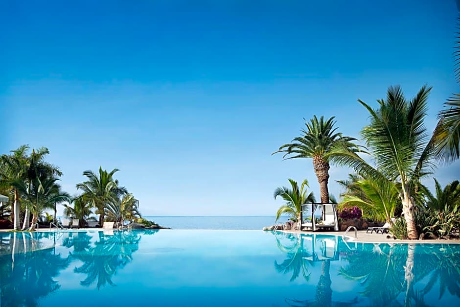 Adrián Hoteles Roca Nivaria