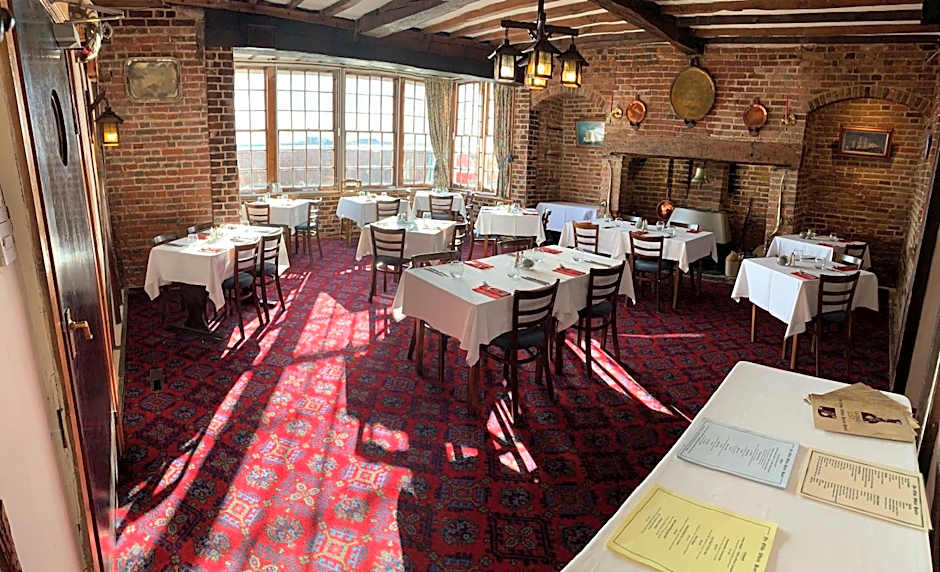 Ye Olde White Harte Hotel