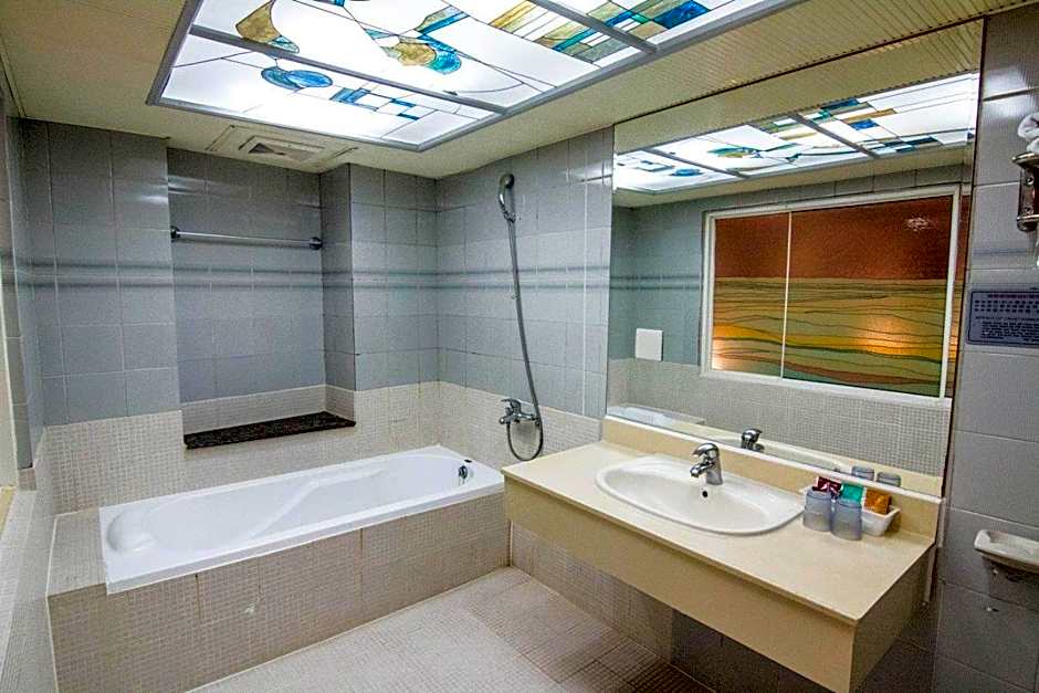 Katherine Plaza Hotel