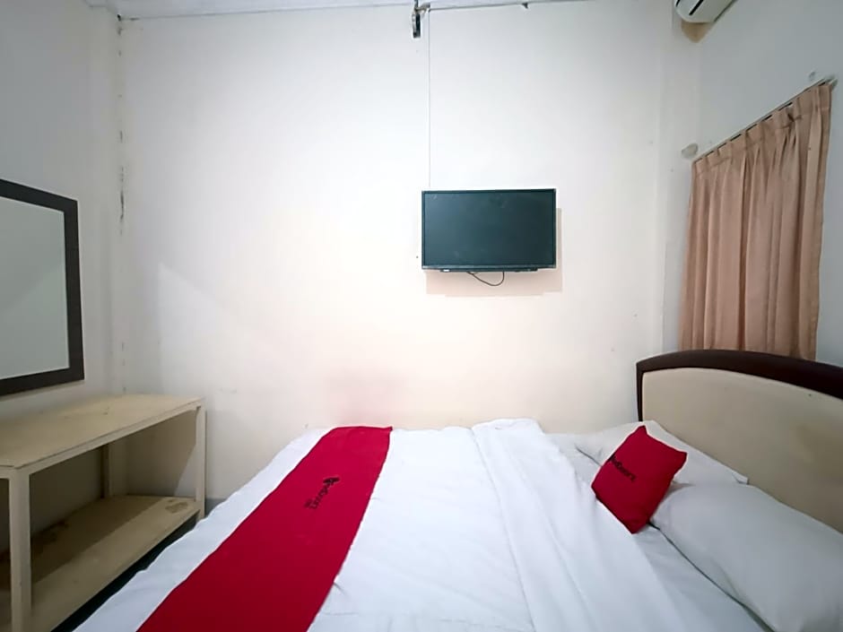 Reddoorz Syariah Near Rumah Sakit Umum Wisata Uit – Makassar, ID