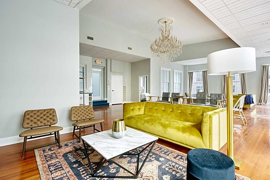 Sonder Baronne Manor