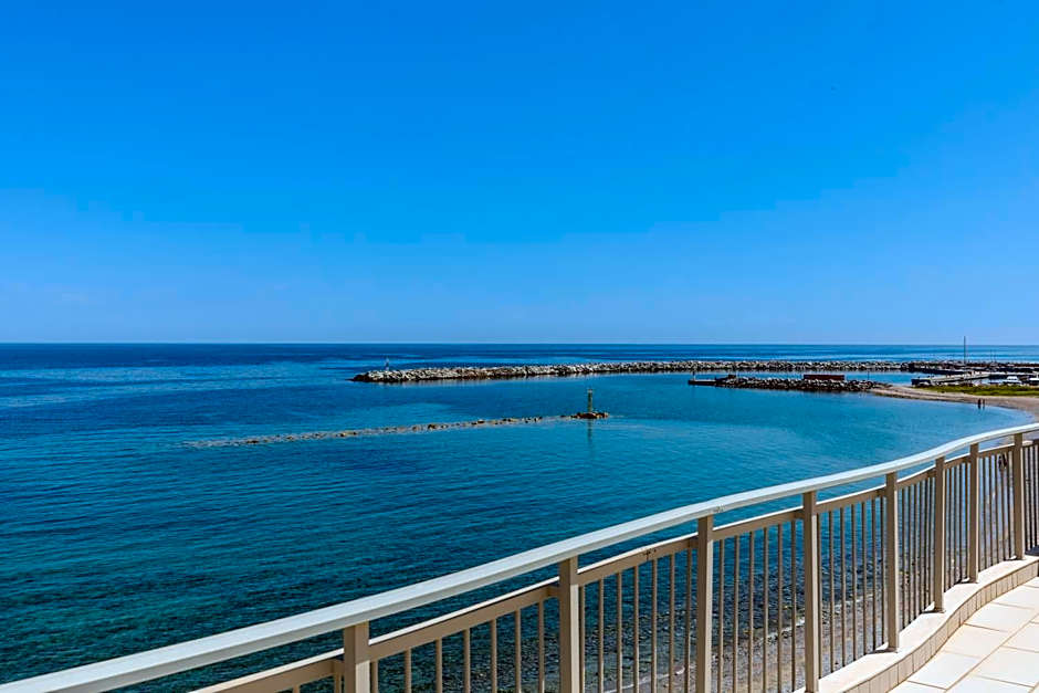 Zefyros Sea View Hotel