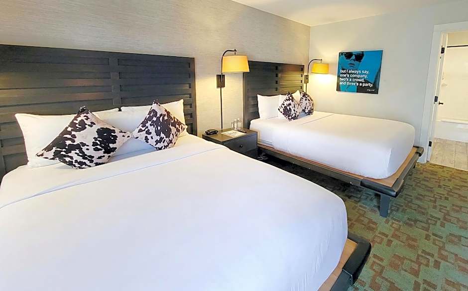 Hi-Ho: A Hi-Tech Hotel