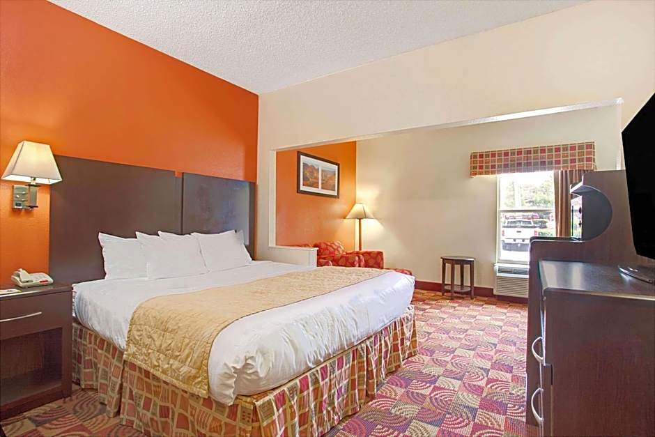Days Inn & Suites by Wyndham Ridgeland