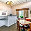 Econo Lodge Inn & Suites Radford-Blacksburg Area