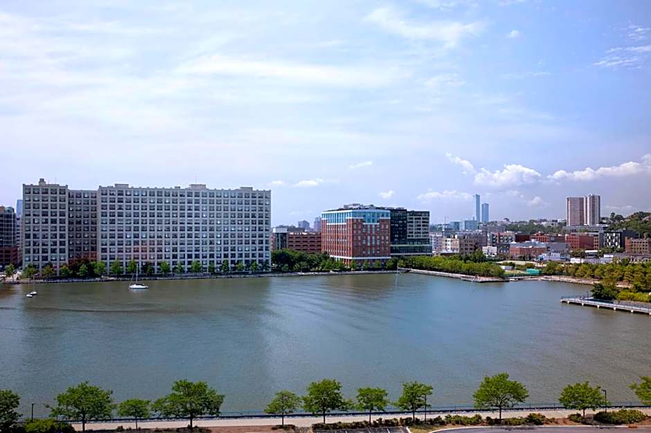 Sheraton Lincoln Harbor Hotel