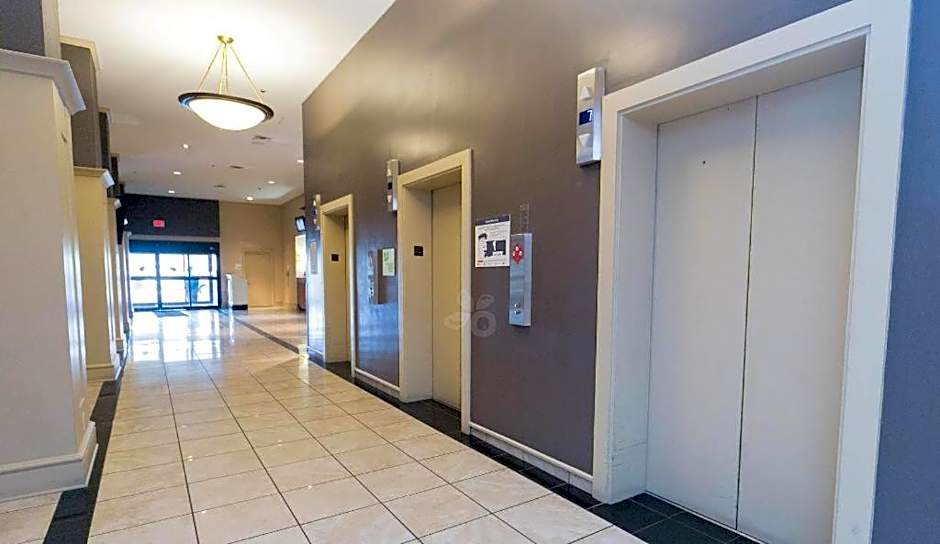 Adams Mark Hotel And Conference Center
