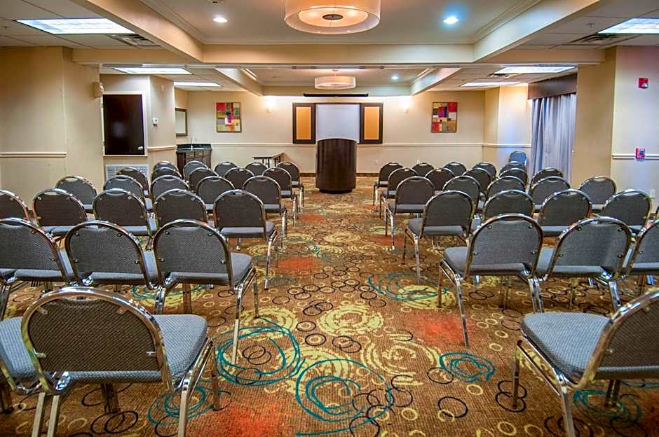 Holiday Inn Express Hotel & Suites Houston North Intercontinental By IHG
