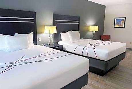 Queen Room with Two Queen Beds - Non-Smoking