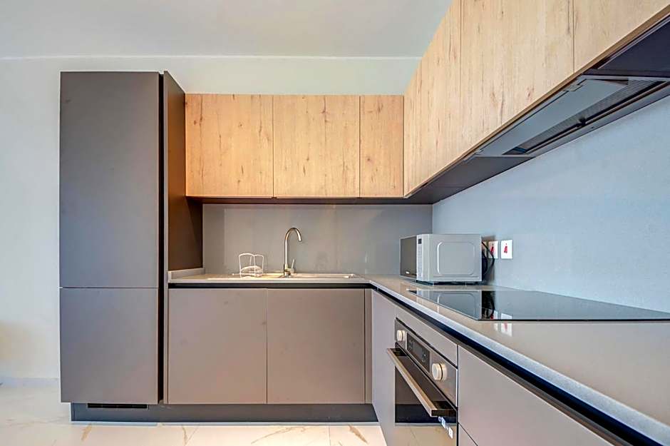 Mayfair by Premier Suites MT