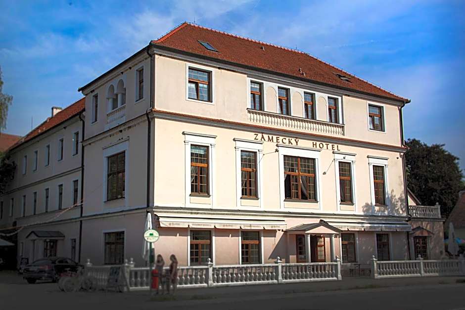 Grandhotel Sluchátko - EX Zámecký hotel