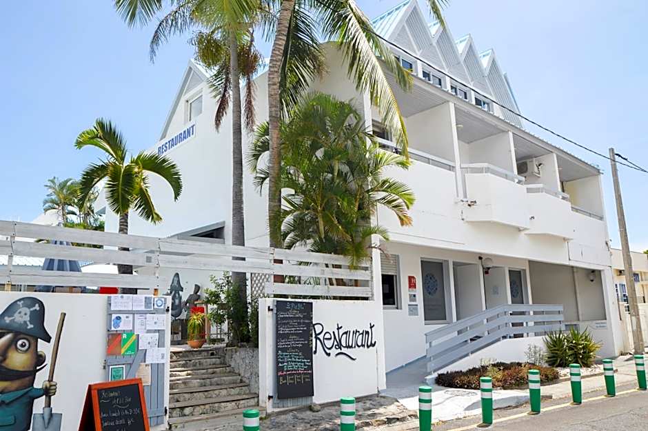 Hôtel Le Grand Bleu