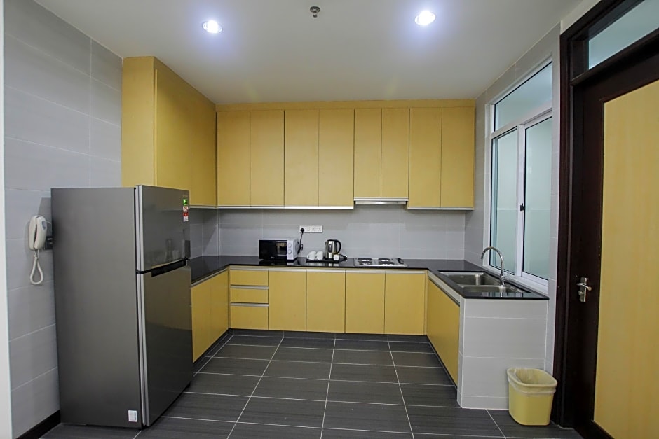 Imperial Suites Miri @ Diamond Tower Bay Resort Condominium