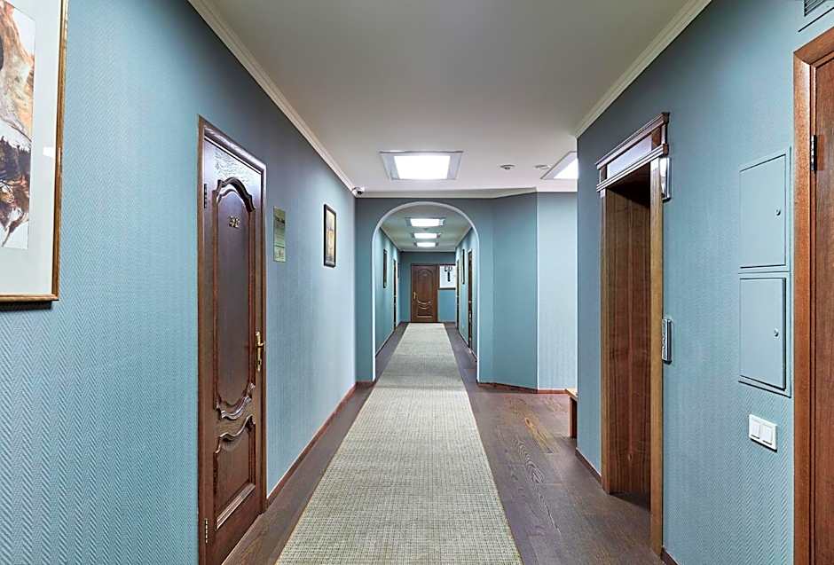 Frapolli Hotel on Deribasivska street