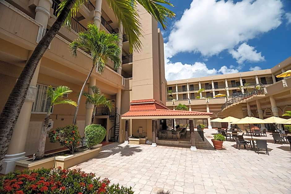 Windward Passage Hotel