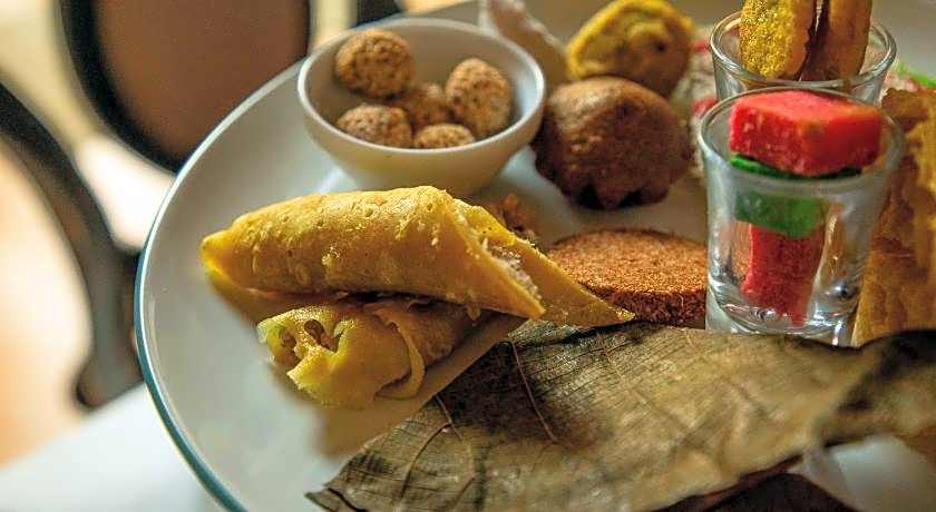 Thambili House by Edwards Collection