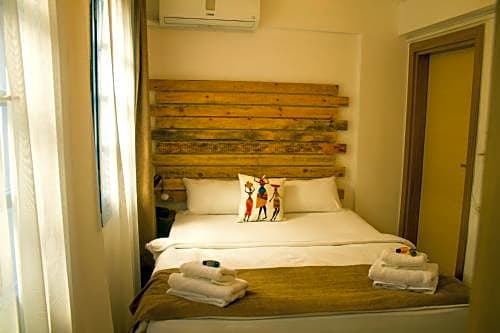 Lavinia Otel