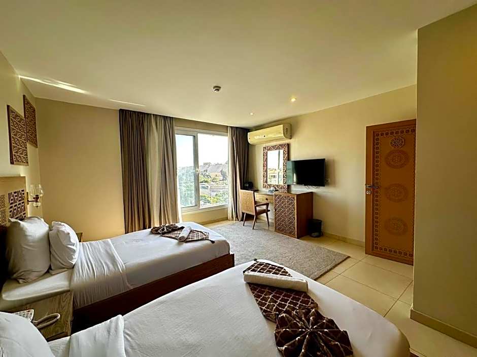 DouDou Pyramids View Hotel