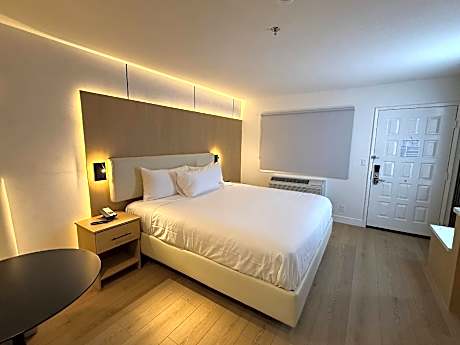 King Room - Disability Access/Non Smoking