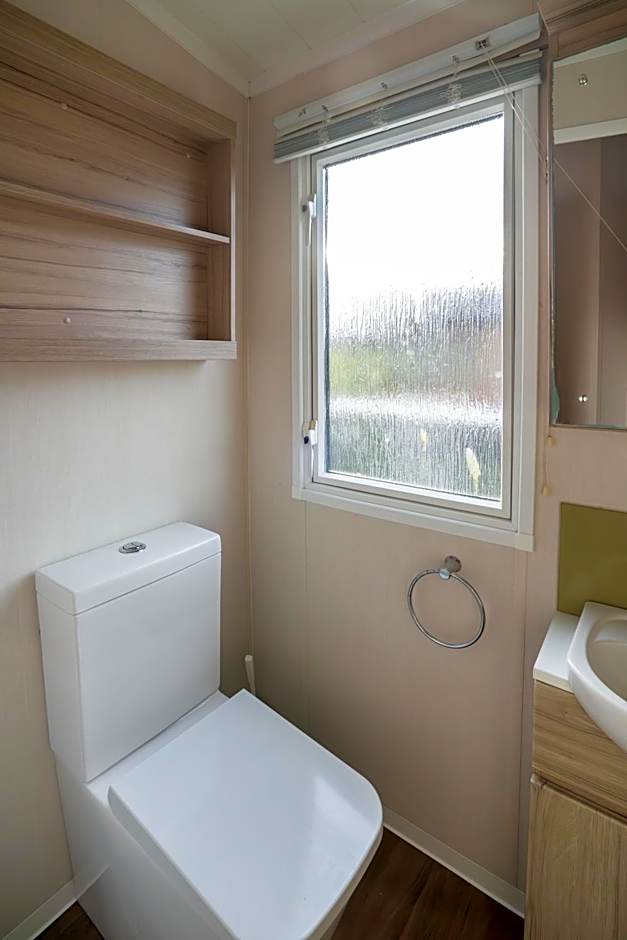 ELVIS, King Of The Caravans, 6 Berth