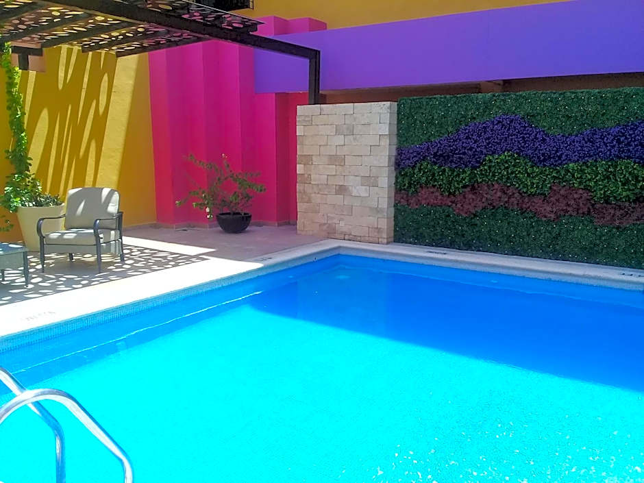 Hotel Plaza Colonial