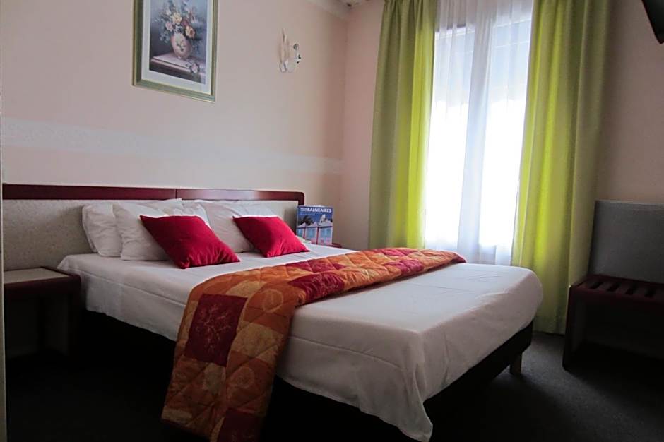 Hôtel SABLES D'O et son restaurant LE 16 BIS