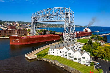 South Pier Inn
