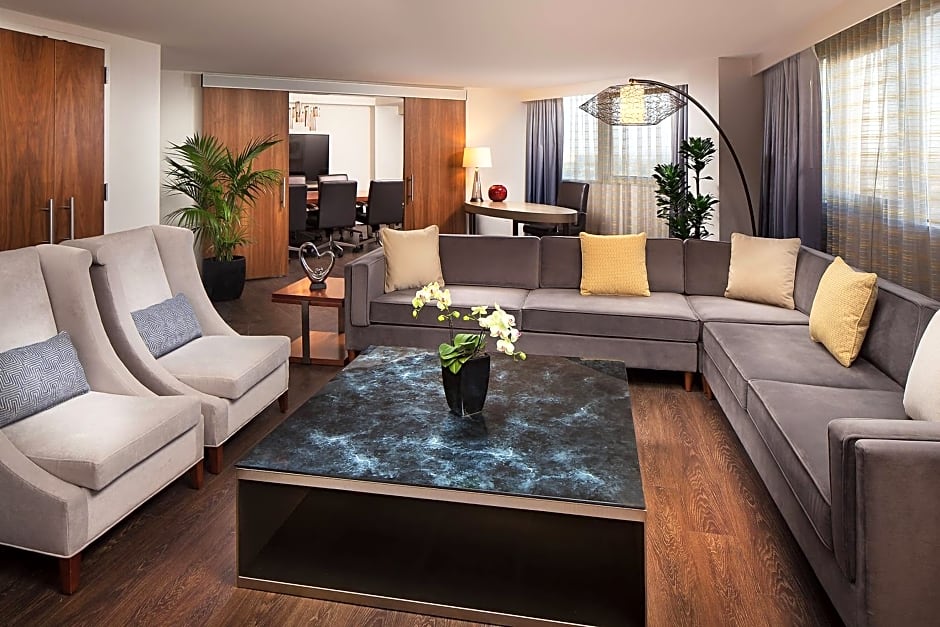 Sheraton Gateway Los Angeles Hotel