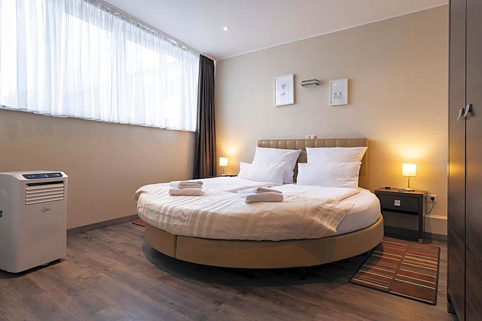 home Hotel