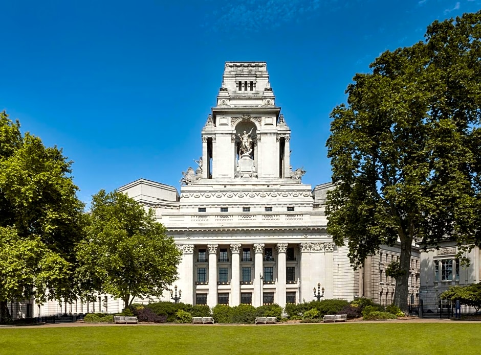 Four Seasons Hotel London at Ten Trinity Square