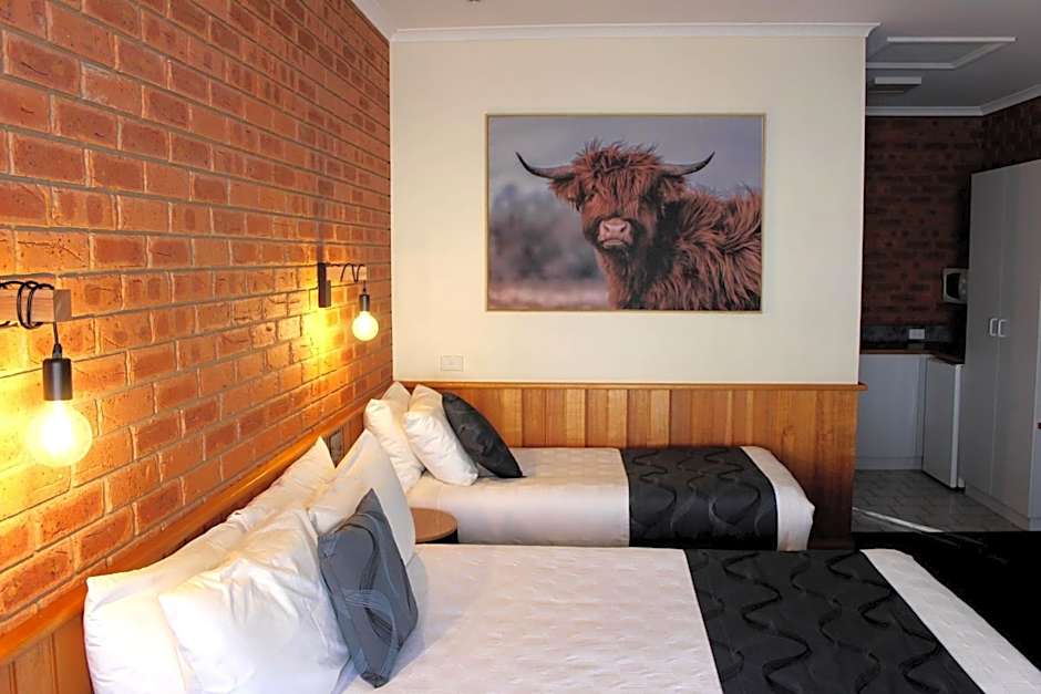 Golden River Motor Inn